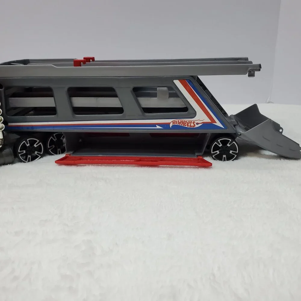 Hot Wheel Red Grey Truck Hauler & Vehicle Launcher Hot Wheel Car